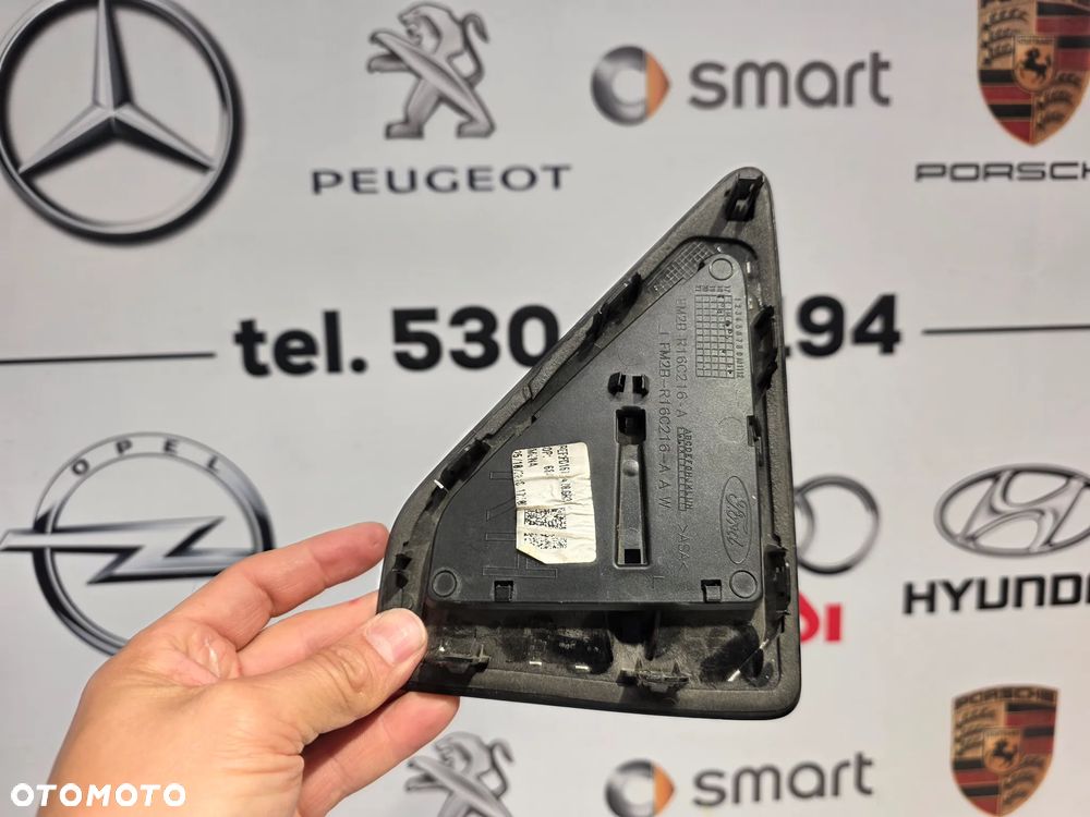 FORD S-MAX MK2 14- PRAWA KRATKA / ZAŚLEPKA / WLOT NA BŁOTNIK NR EM2B-R16C216-A / FM2B-R16C216-AA NR AUKCJI KB56 - 11