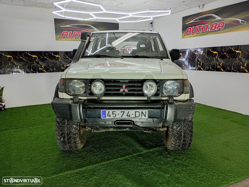 Mitsubishi Pajero 2.5 TDi GLS - 7