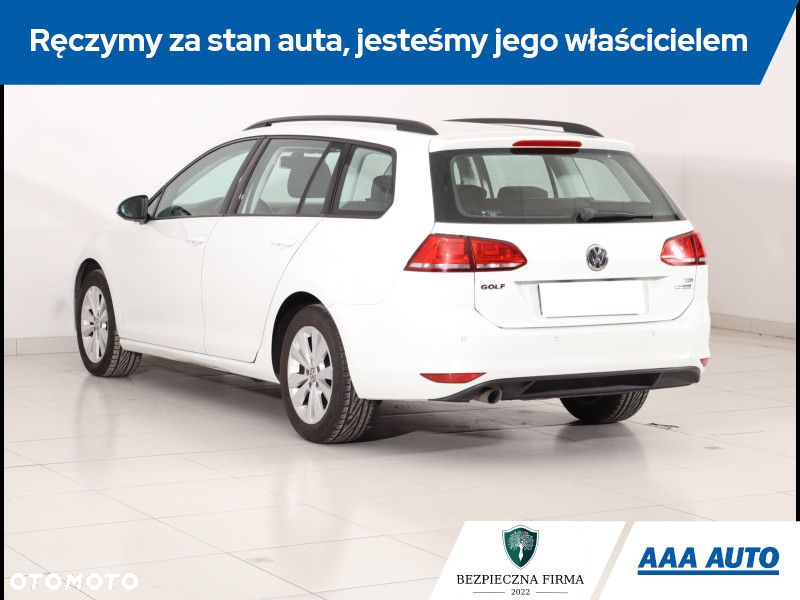 Volkswagen Golf - 5
