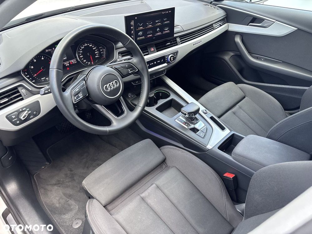 Audi A4 Limousine - 18