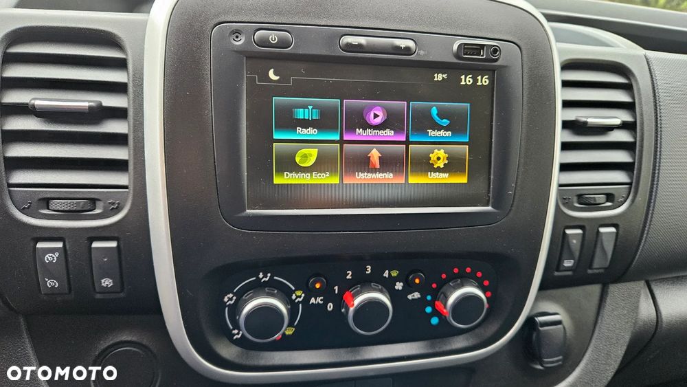Renault Trafic 2,0DCI 2021Rok 105 Tys.km. L2 Długi Full Led Klima Nawi Kamera 2xDrzwi Hak Super Stan - 18