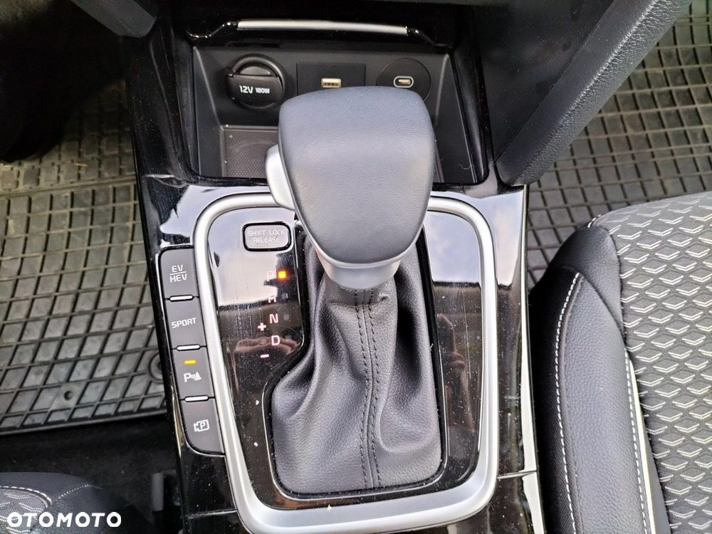 Kia XCeed - 15