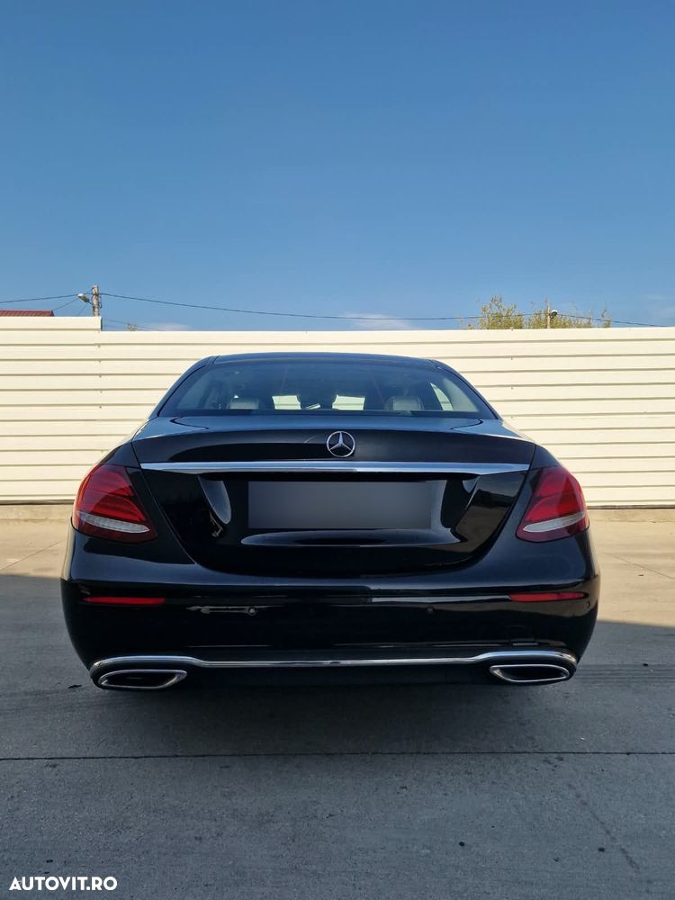 Mercedes-Benz E - 14