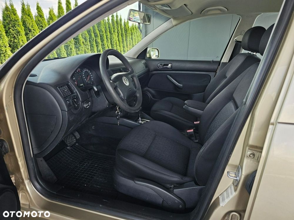 Volkswagen Golf - 13