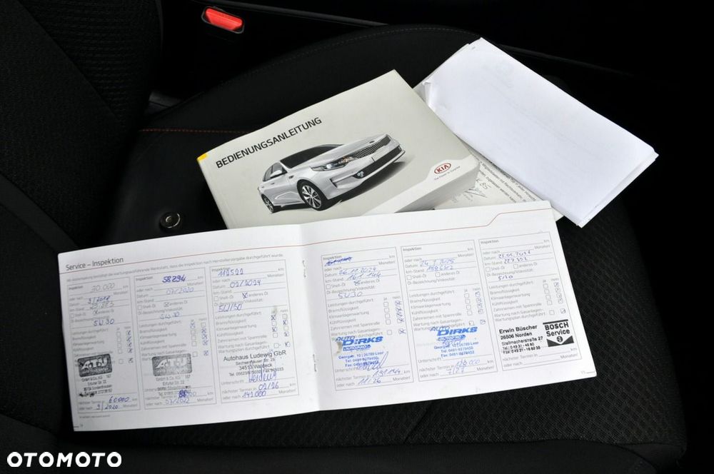 Kia Optima - 40