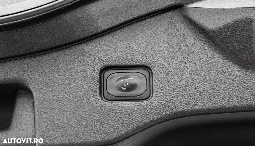 Ford Mondeo Turnier 2.0 TDCi Start-Stopp PowerShift-Aut Titanium - 13