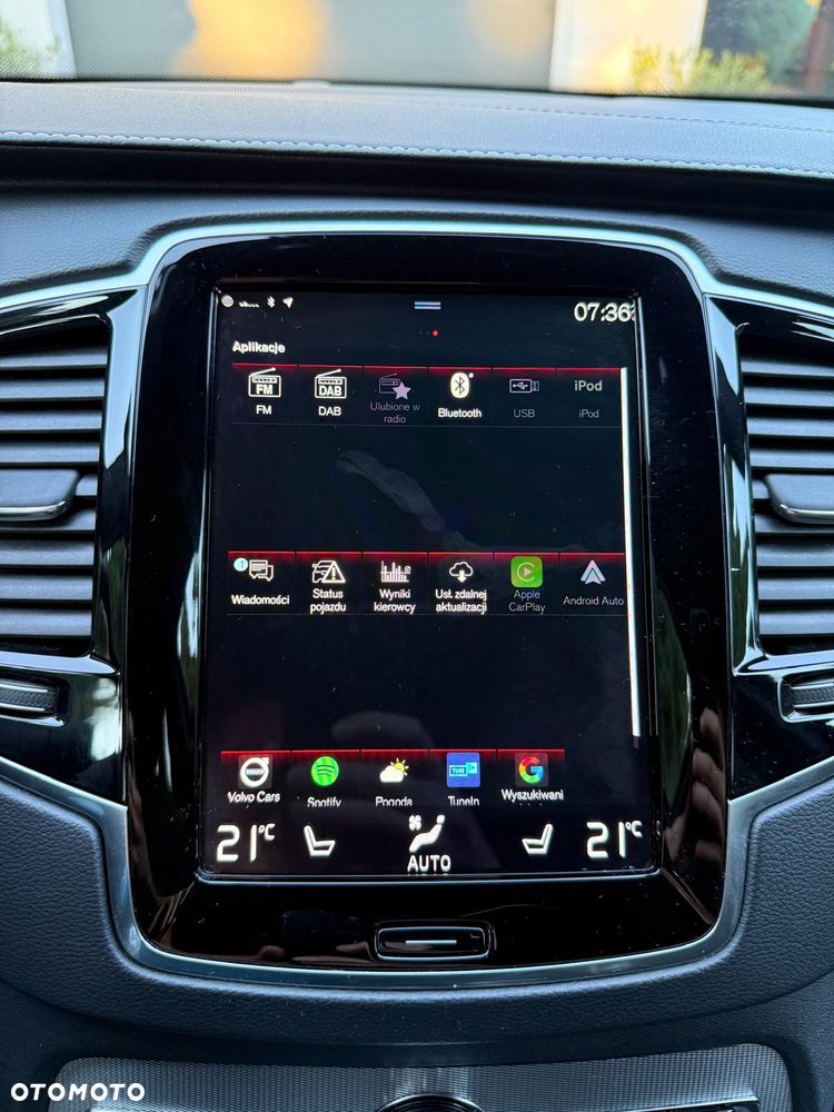 Volvo XC 90 - 25