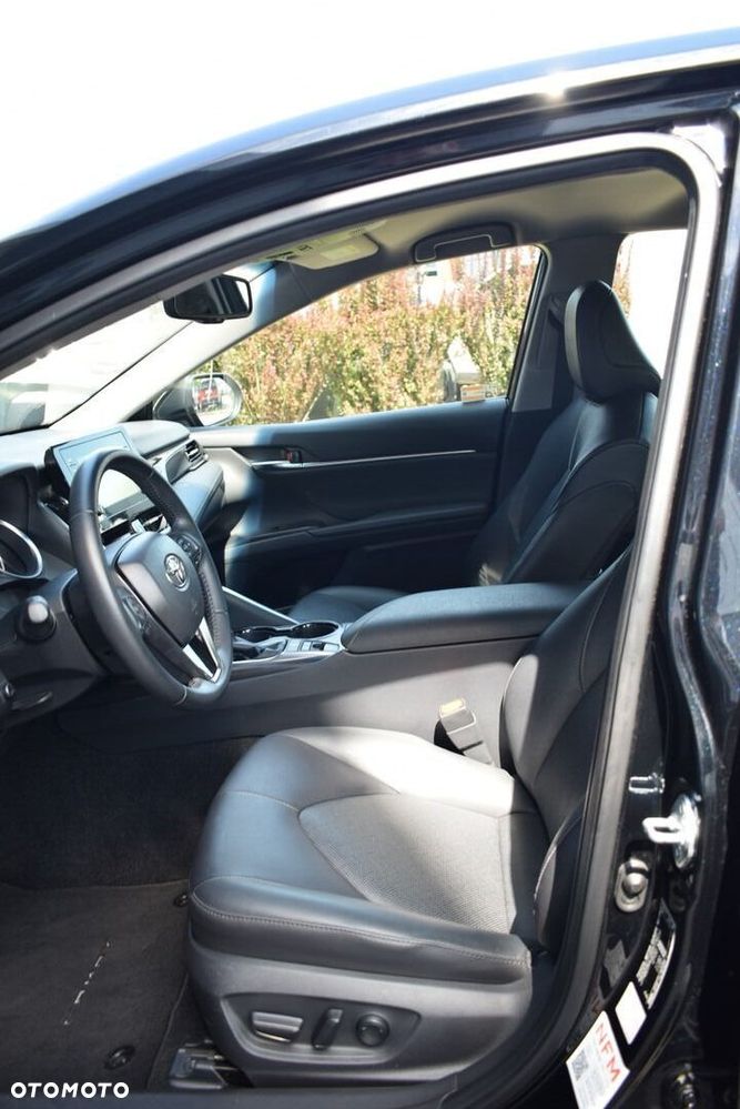 Toyota Camry 2.5 Hybrid Comfort CVT - 14