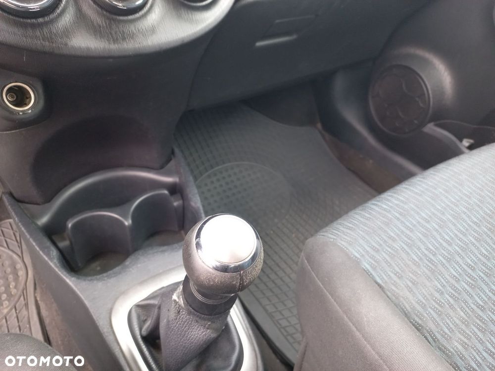 Toyota Yaris 1.0 Active EU6 - 20