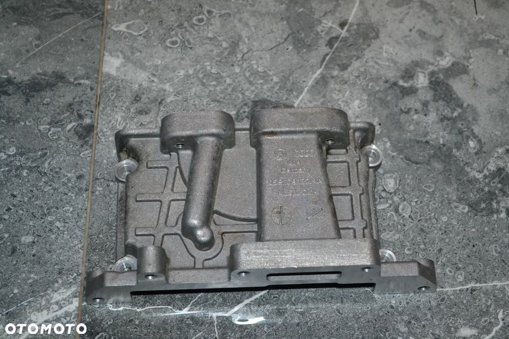 AUDI VW 3,0 TDI OBUDOWA OSŁONA ROZRZĄDU 059109122AA - 1