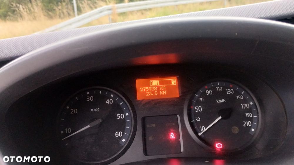 Renault TRAFIC - 10