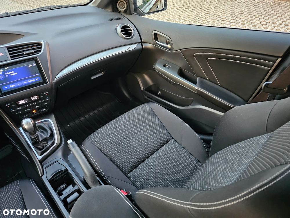 Honda Civic 1.6 i-DTEC Elegance (ADAS) - 10