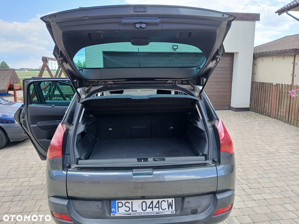 Peugeot 3008 1.6 HDi Premium - 6