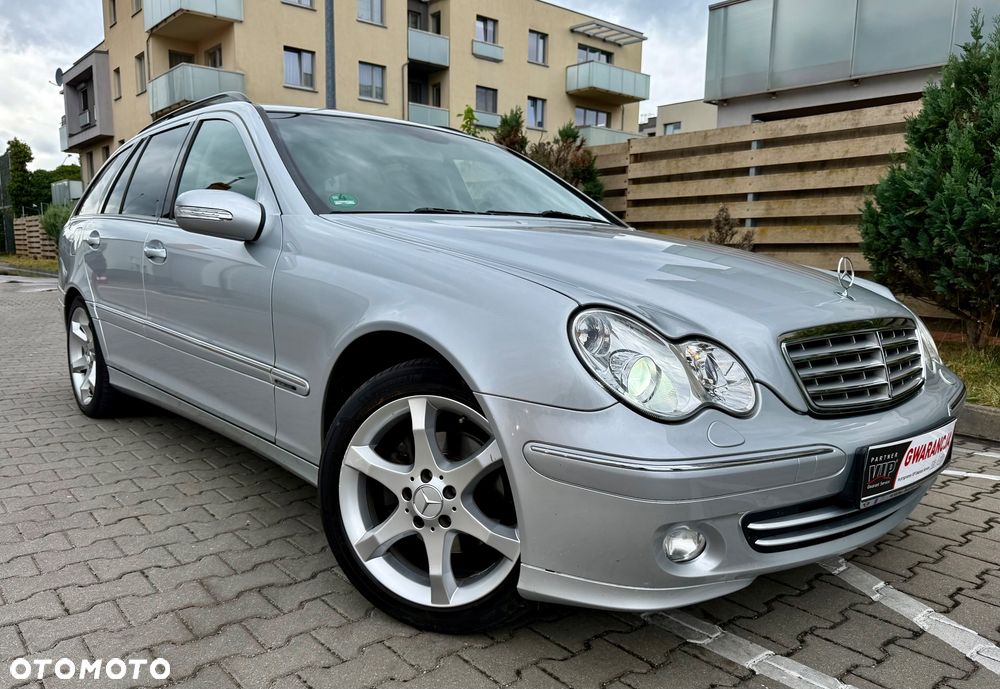 Mercedes-Benz Klasa C 180 Kompressor Automatik Avantgarde Sport Edition + - 20