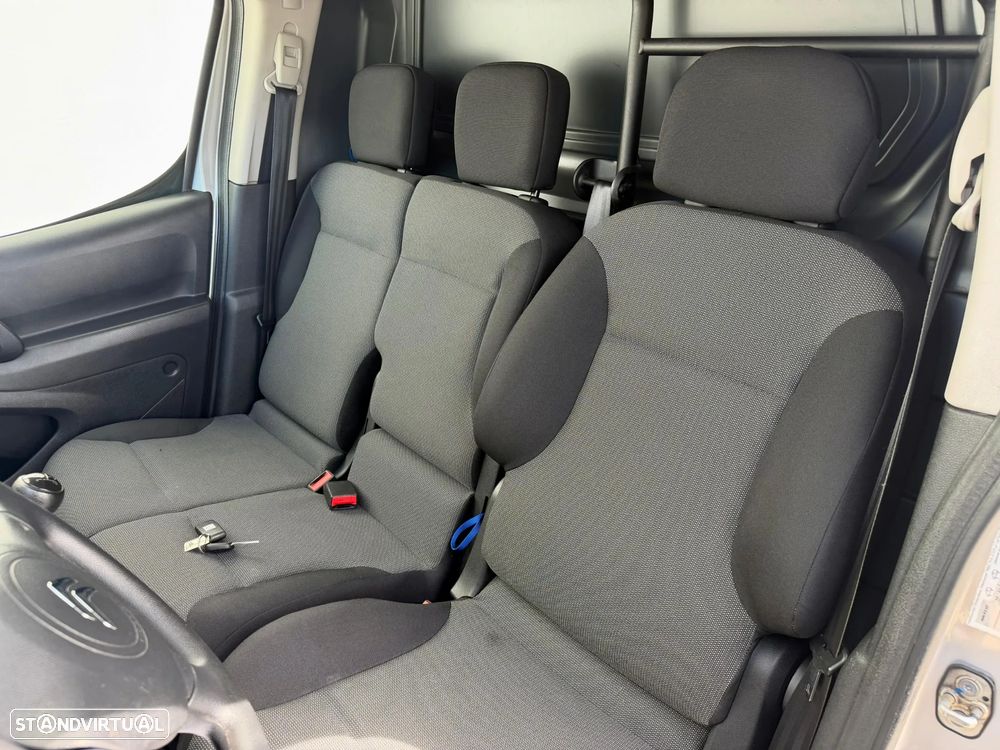 Citroën 1.6 BERLINGO - 8