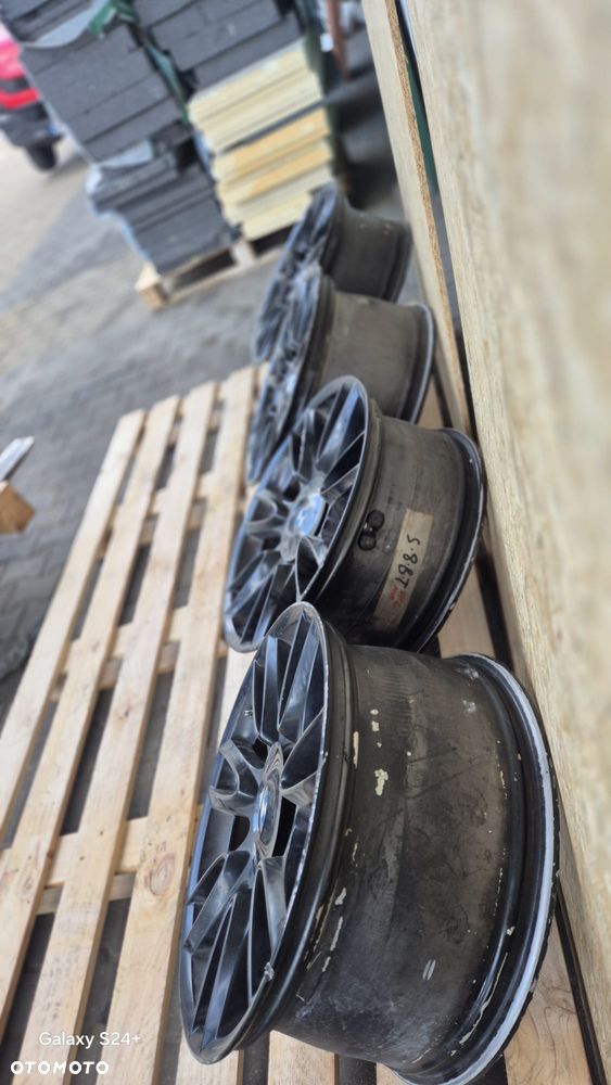 Felgi BMW Individual 20 CALI 8.5j 10j z dekielkami 5x120 - 7