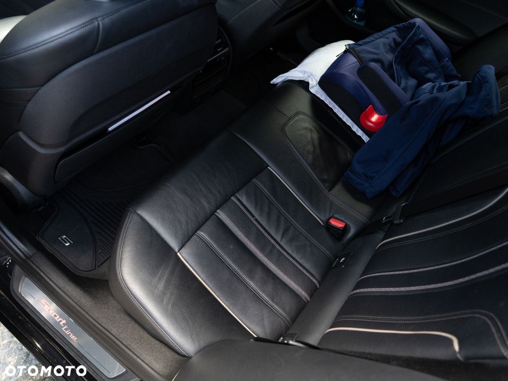 BMW Seria 5 530d xDrive Sport Line - 33