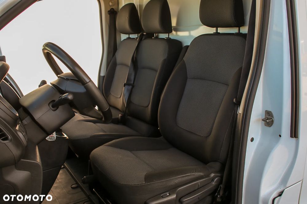 Renault Trafoc - 24