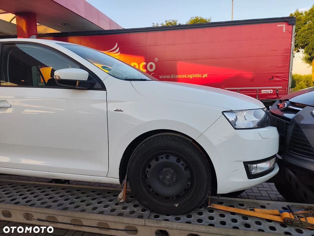 Skoda RAPID Spb 1.2 TSI Drive - 5