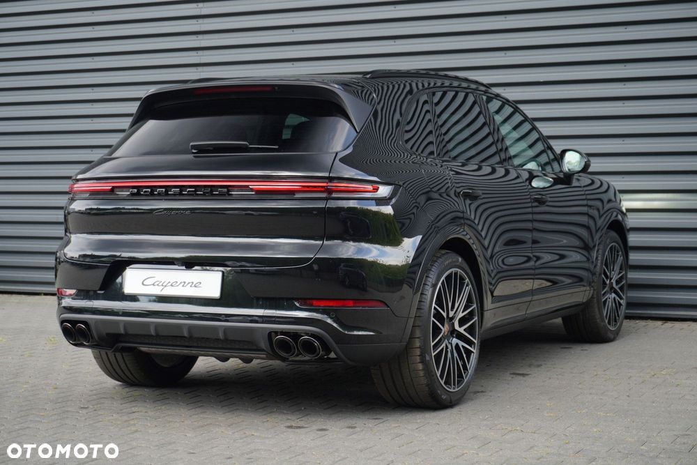 Porsche Cayenne - 4