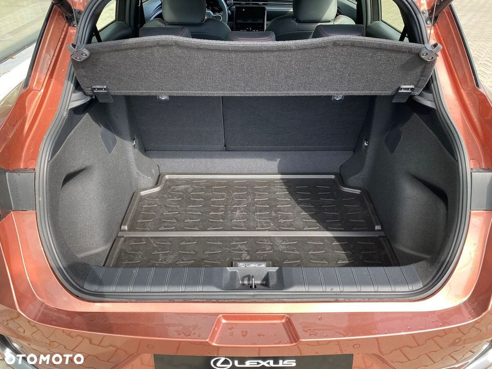 Lexus LBX 1.5 Hybrid Elegant - 32