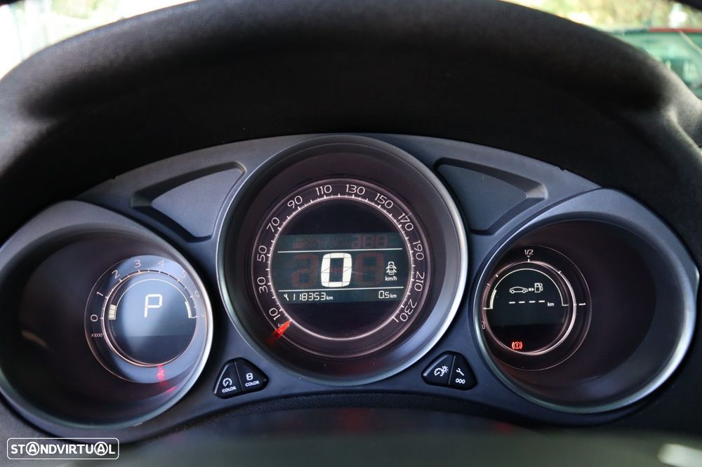 Citroën C4 1.2 PureTech Shine EAT6 - 15