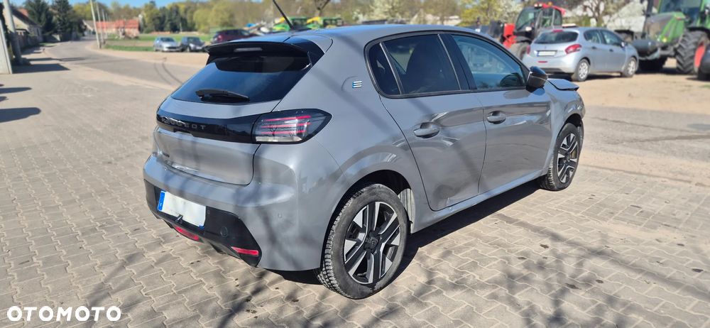 Peugeot 208 Allure Pack - 12