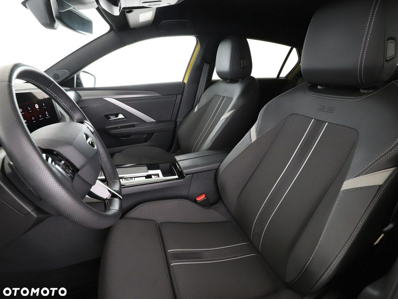 Opel Astra 1.2 Turbo Automatik GS - 13
