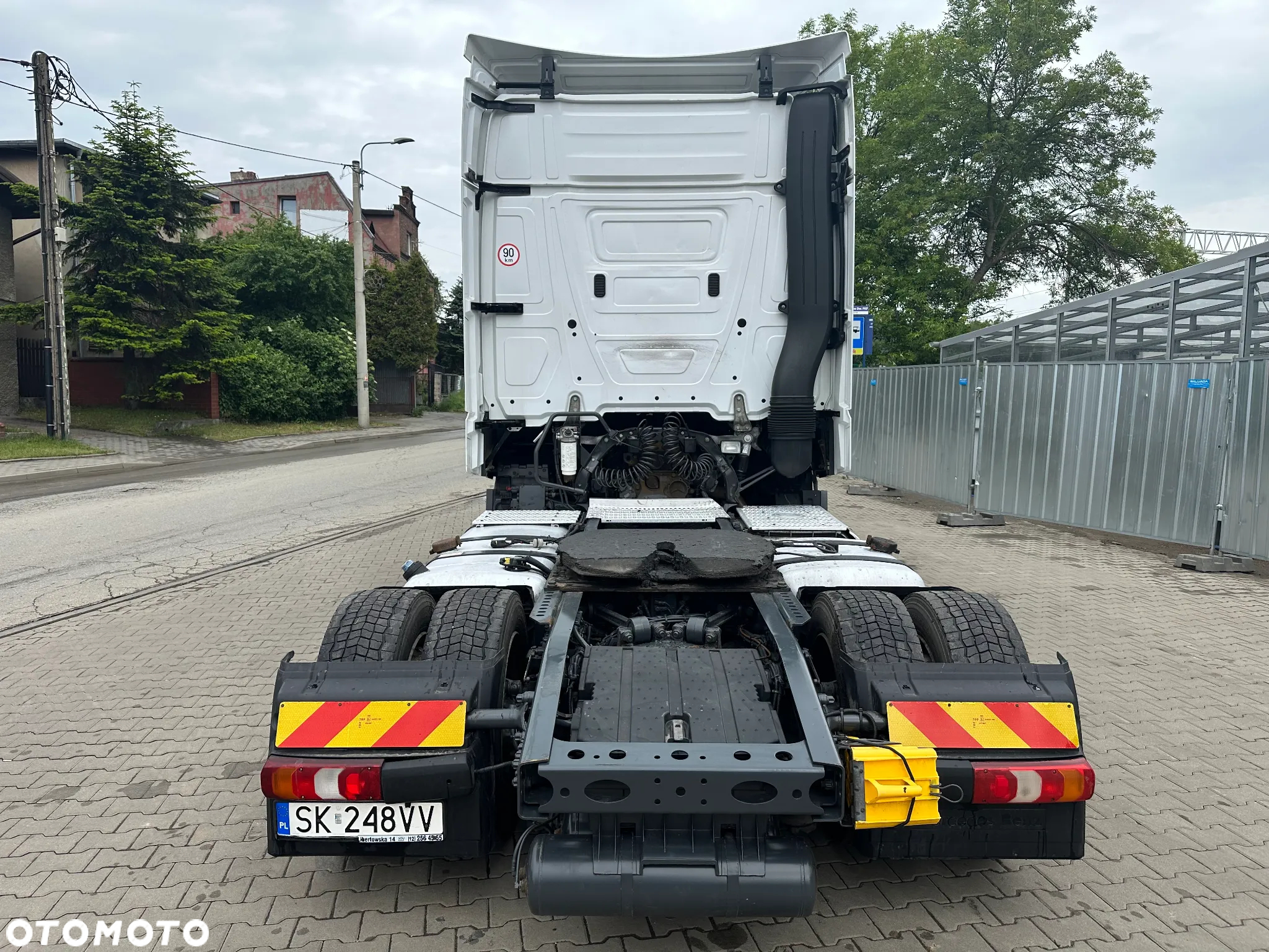 Mercedes-Benz ACTROS MP4 - 16
