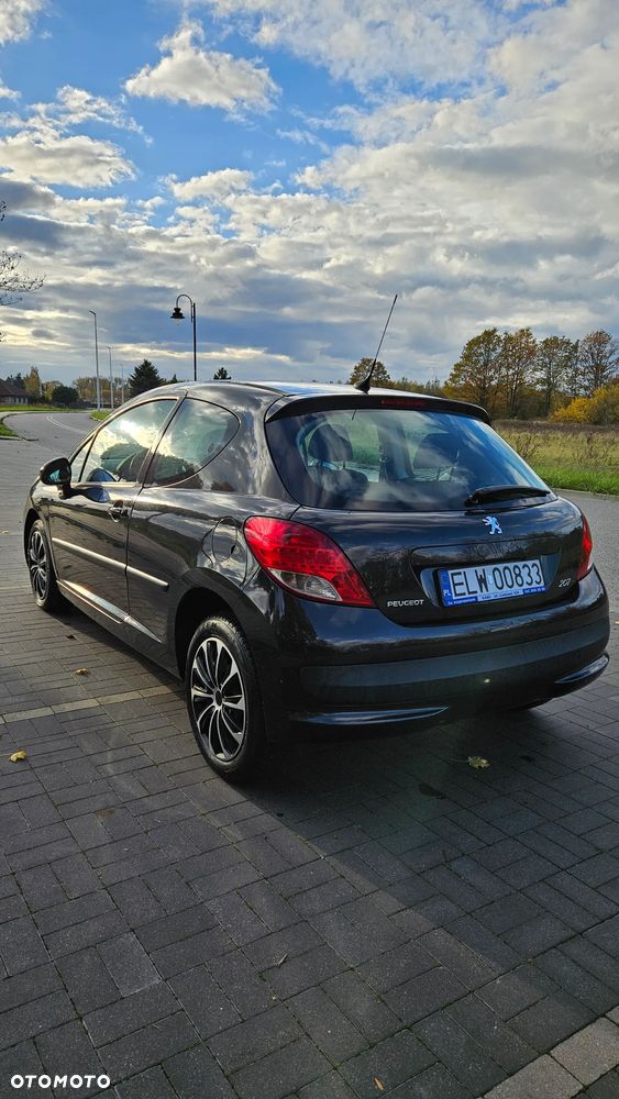 Peugeot 207 - 11