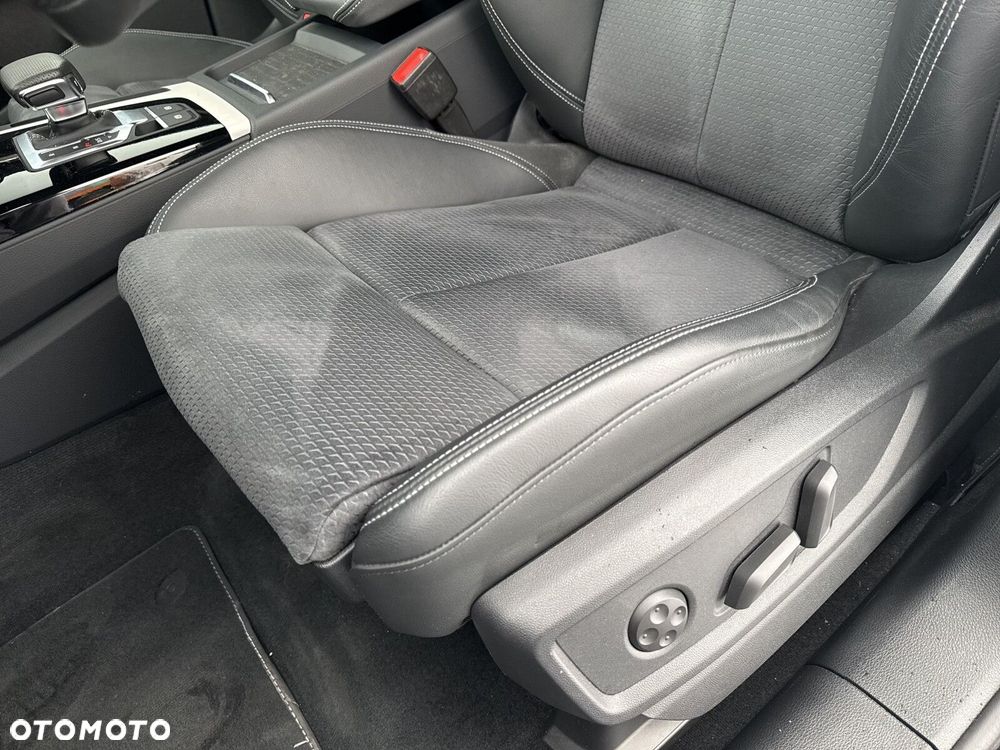 Audi Q5 Sportback - 11