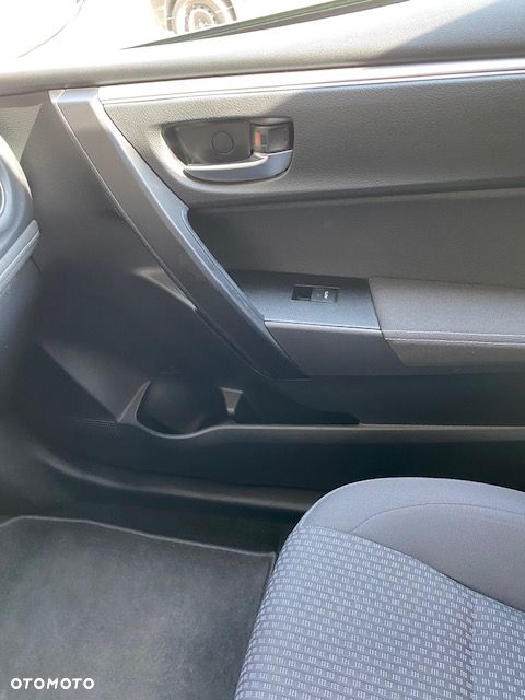 Toyota Corolla 1.6 Comfort - 16