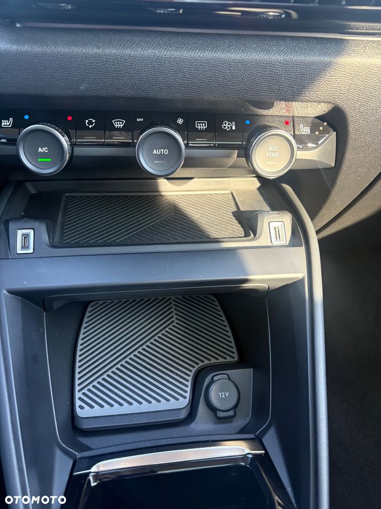 Citroën C4 1.2 PureTech Shine S&S EAT8 - 19