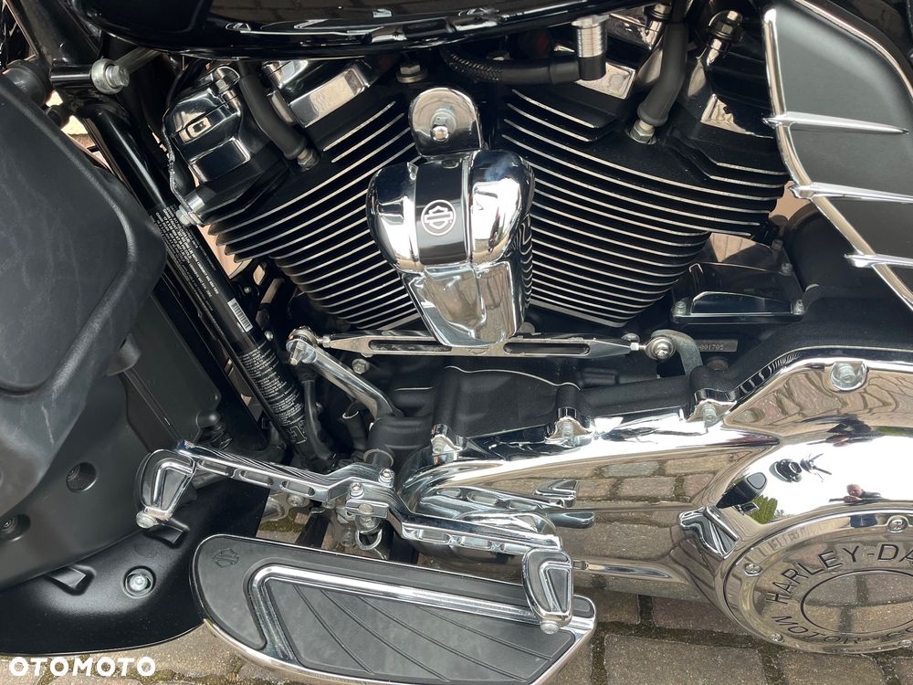 Harley-Davidson Electra - 11