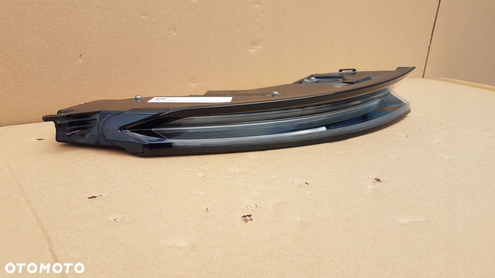 lampa tył prawa porsche taycan 9j1945092g - 3