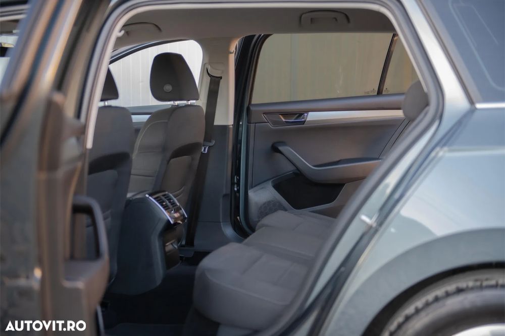 Skoda Superb 2.0 TDI 4X4 DSG Ambition - 9