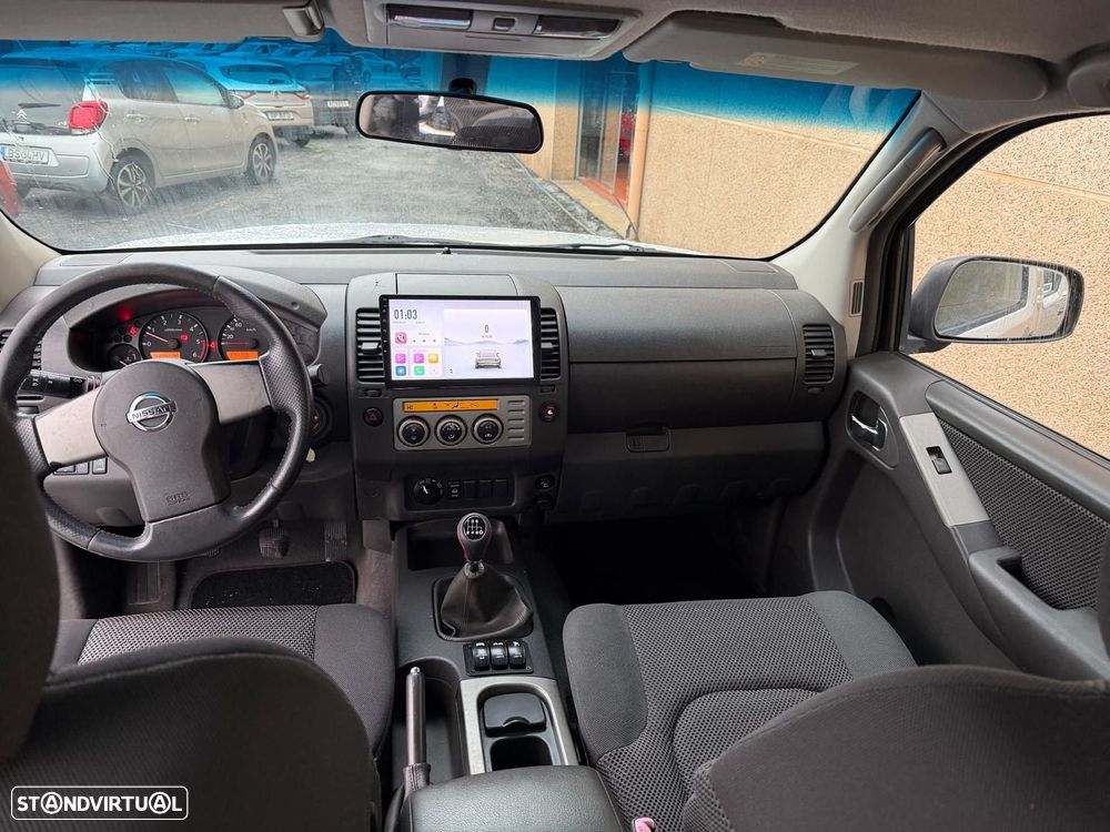 Nissan Navara 2.5 dCi CD LE Prem.+IT - 9