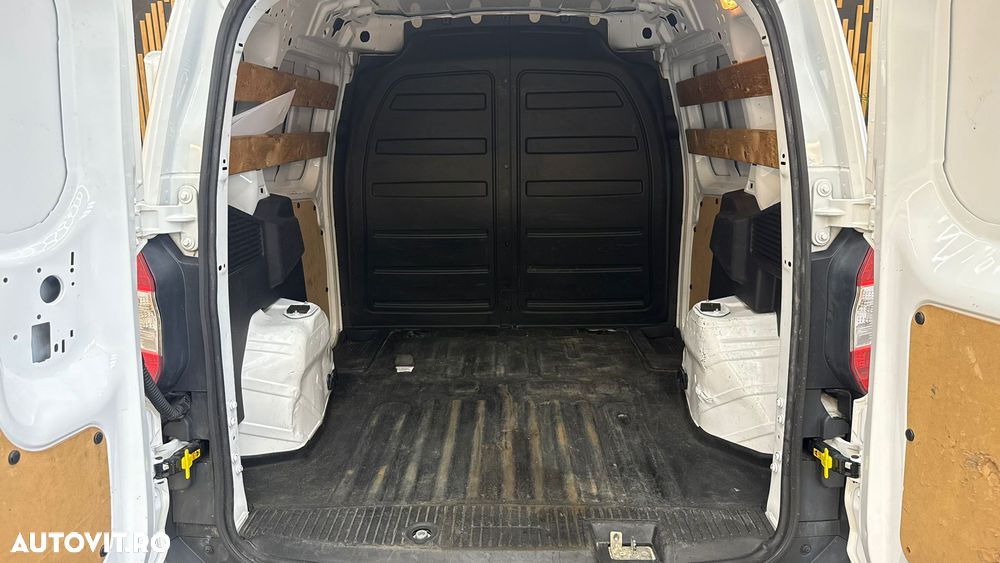 Ford Transit 1.5 TDCi L1 Kombi Commercial Ambiente - 9