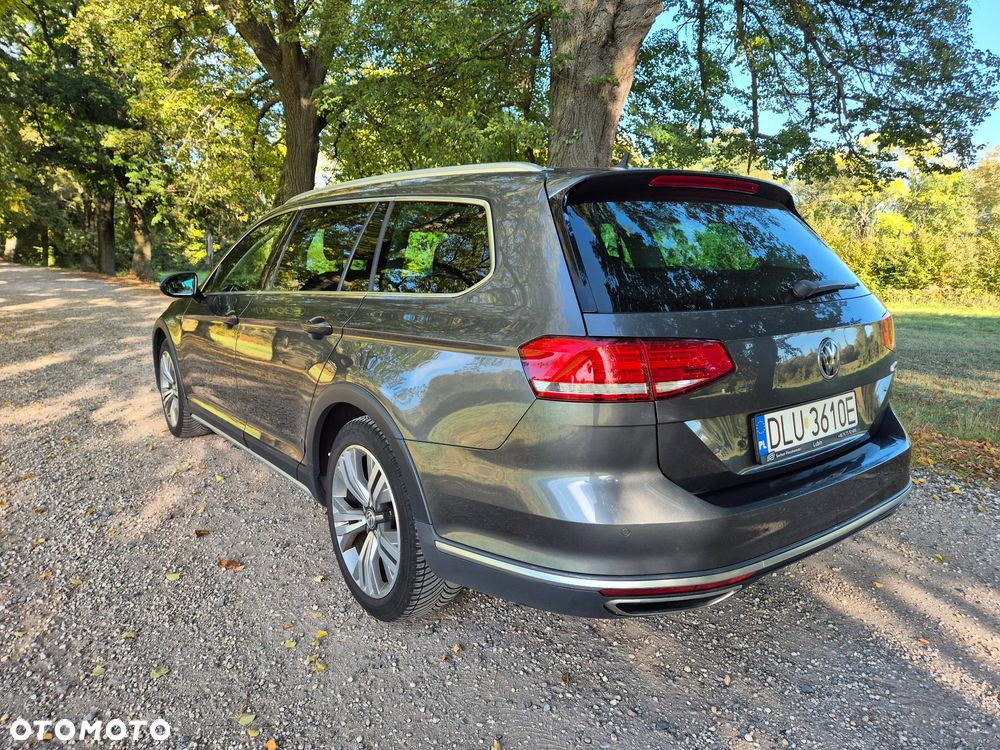 Volkswagen Passat 2.0 TDI Bi-Turbo BMT 4Mot Highline DSG - 4