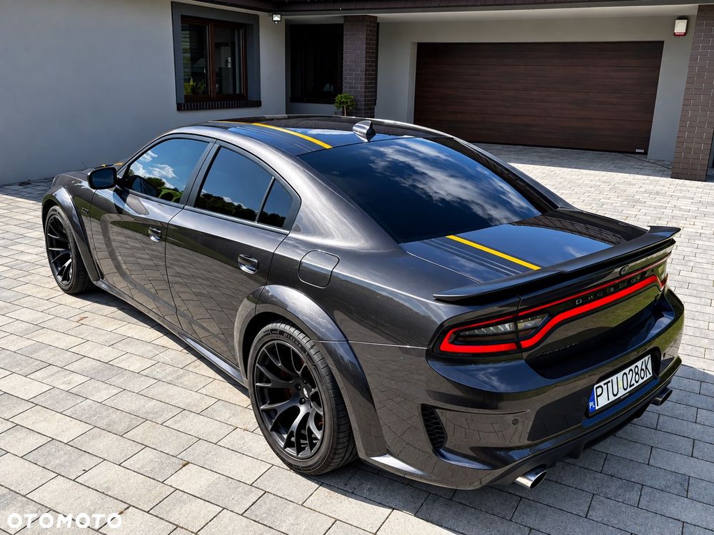 Dodge Charger 6.4 Scat Pack Widebody - 7
