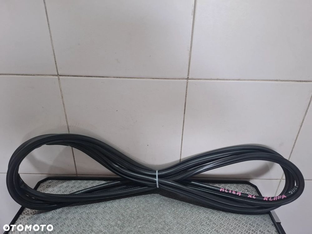 Uszczelka klapy karoseryjna Seat Altea XL 2010