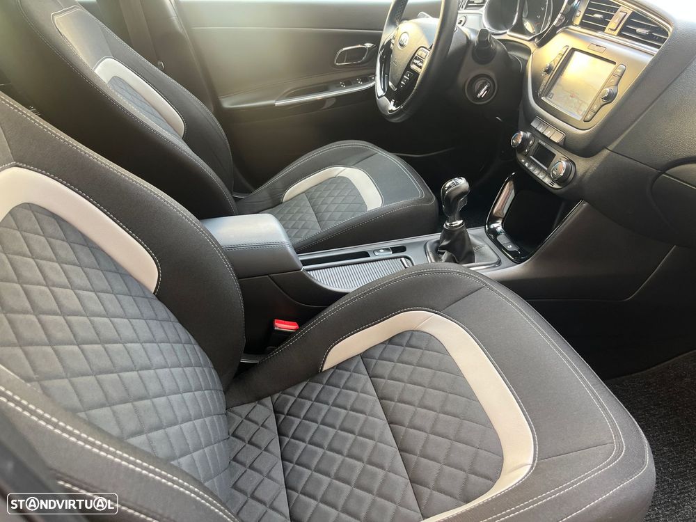 Kia Ceed SW 1.6 CRDi GT Line - 16