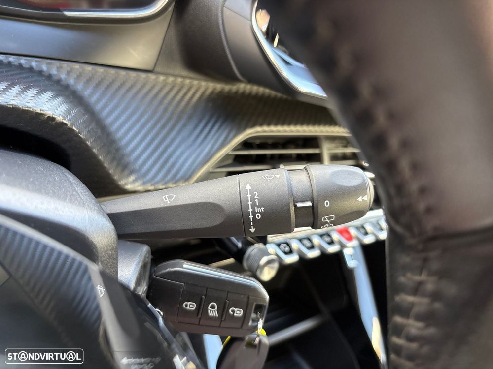 Peugeot 208 1.2 PureTech SE Style - 14