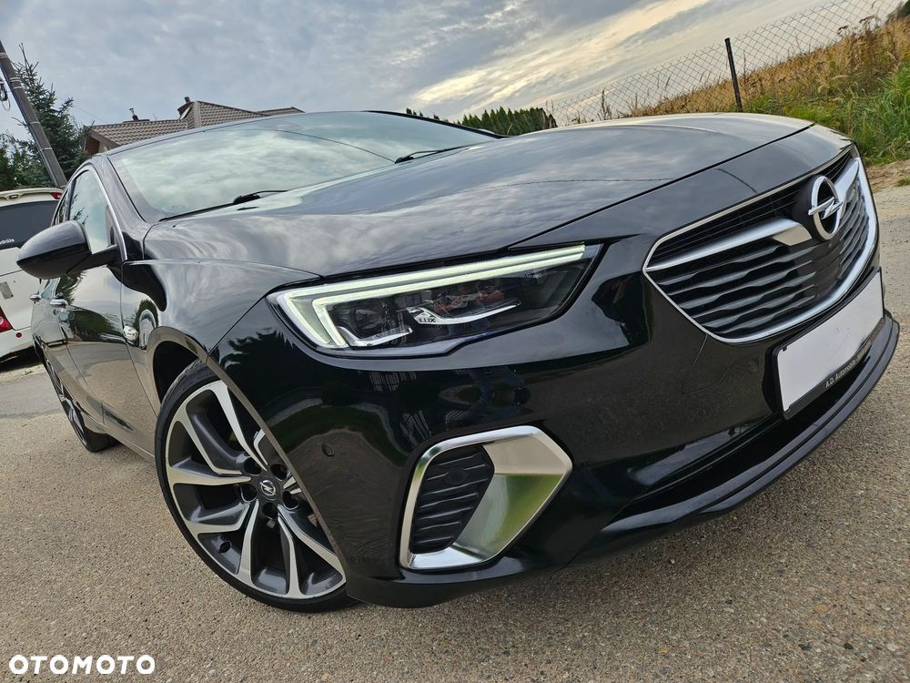 Opel Insignia 2.0 CDTI 4x4 GSi S&S - 9