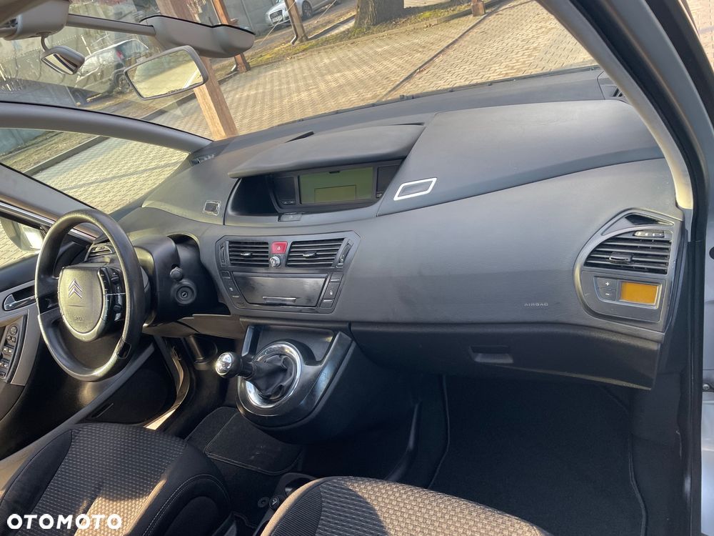 Citroën C4 Grand Picasso 1.8 16V Confort - 14
