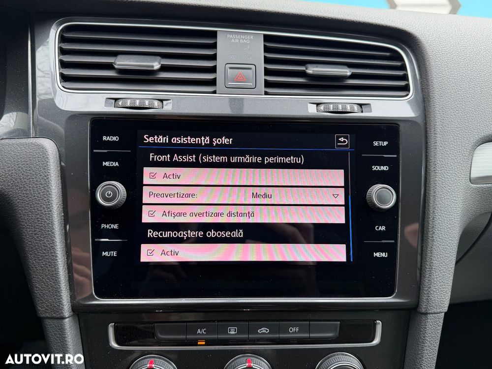 Volkswagen Golf 1.6 TDI SCR Comfortline - 17