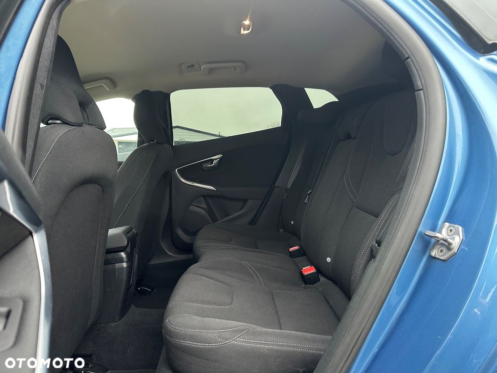 Volvo V40 T2 Kinetic - 14