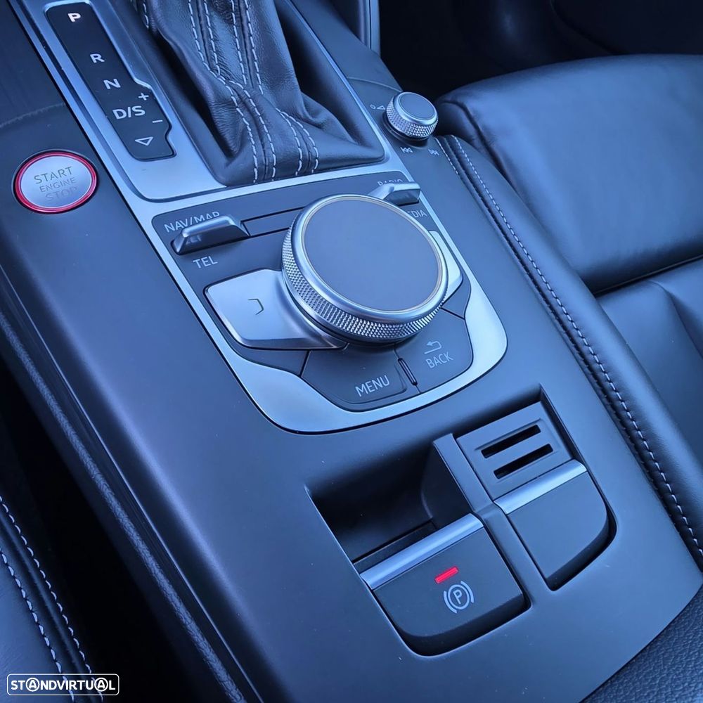Audi RS3 Sportback 2.5 TFSI quattro S tronic - 28
