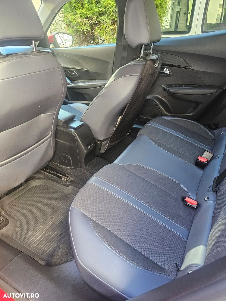 Peugeot 2008 1.2 PureTech Turbo S&S Allure - 6