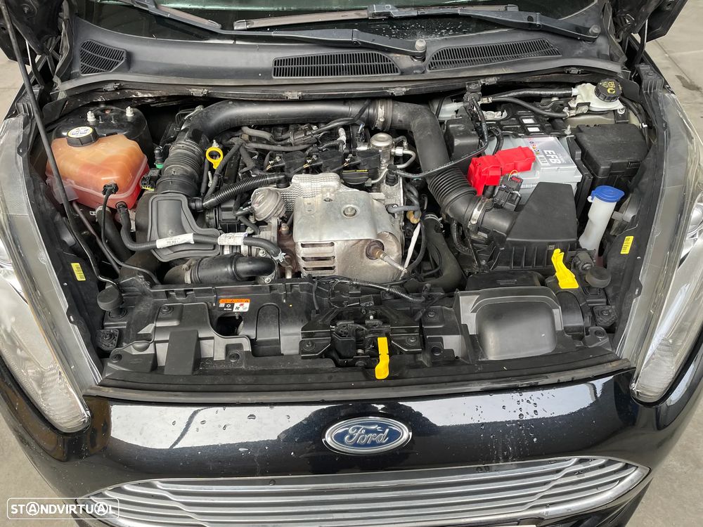 Ford Fiesta 1.0 EcoBoost S&S TITANIUM - 11